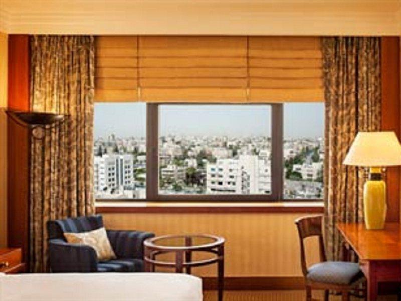 Le Grand Amman Managed By Accor Hotel Екстериор снимка