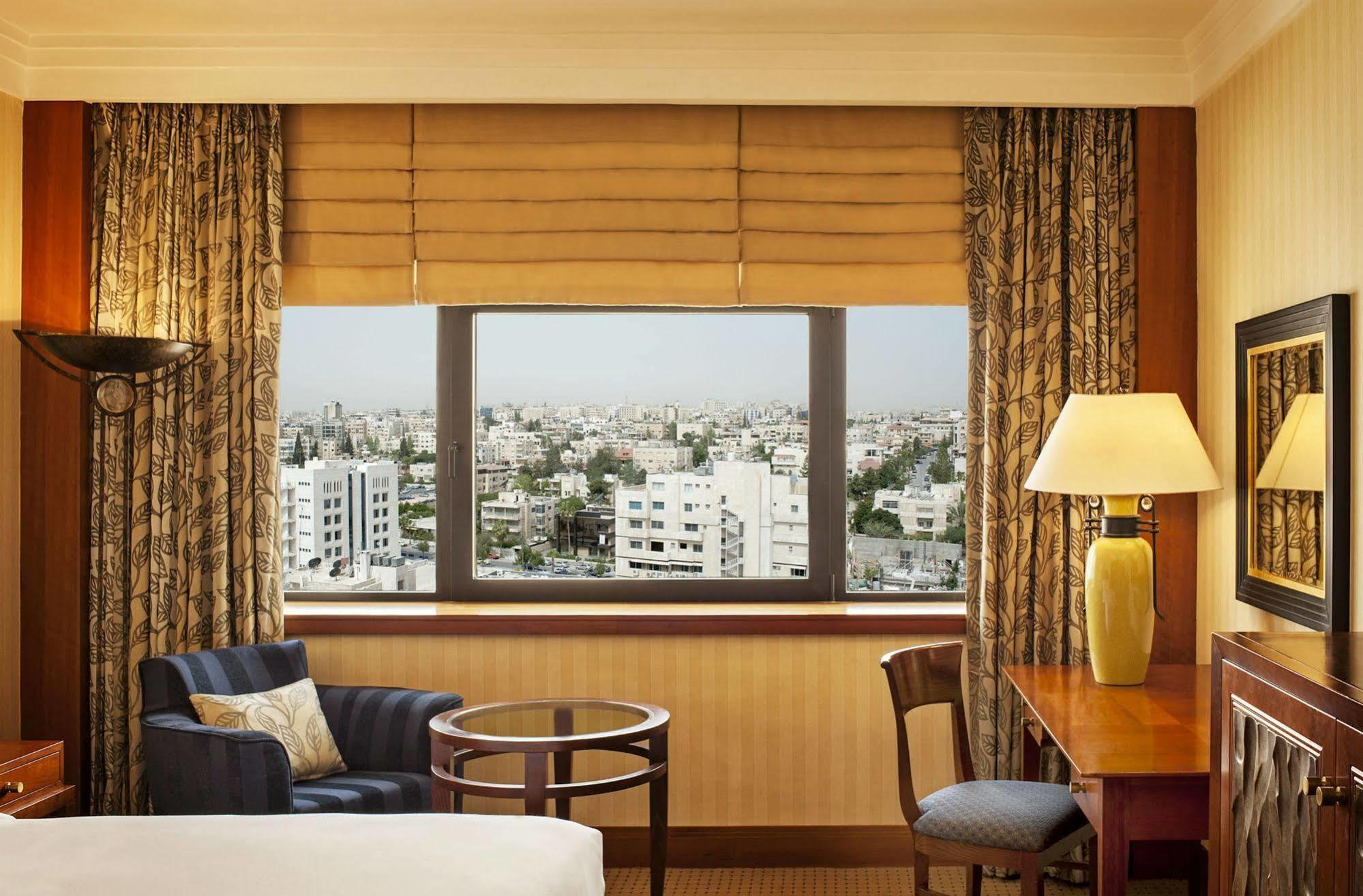 Le Grand Amman Managed By Accor Hotel Екстериор снимка