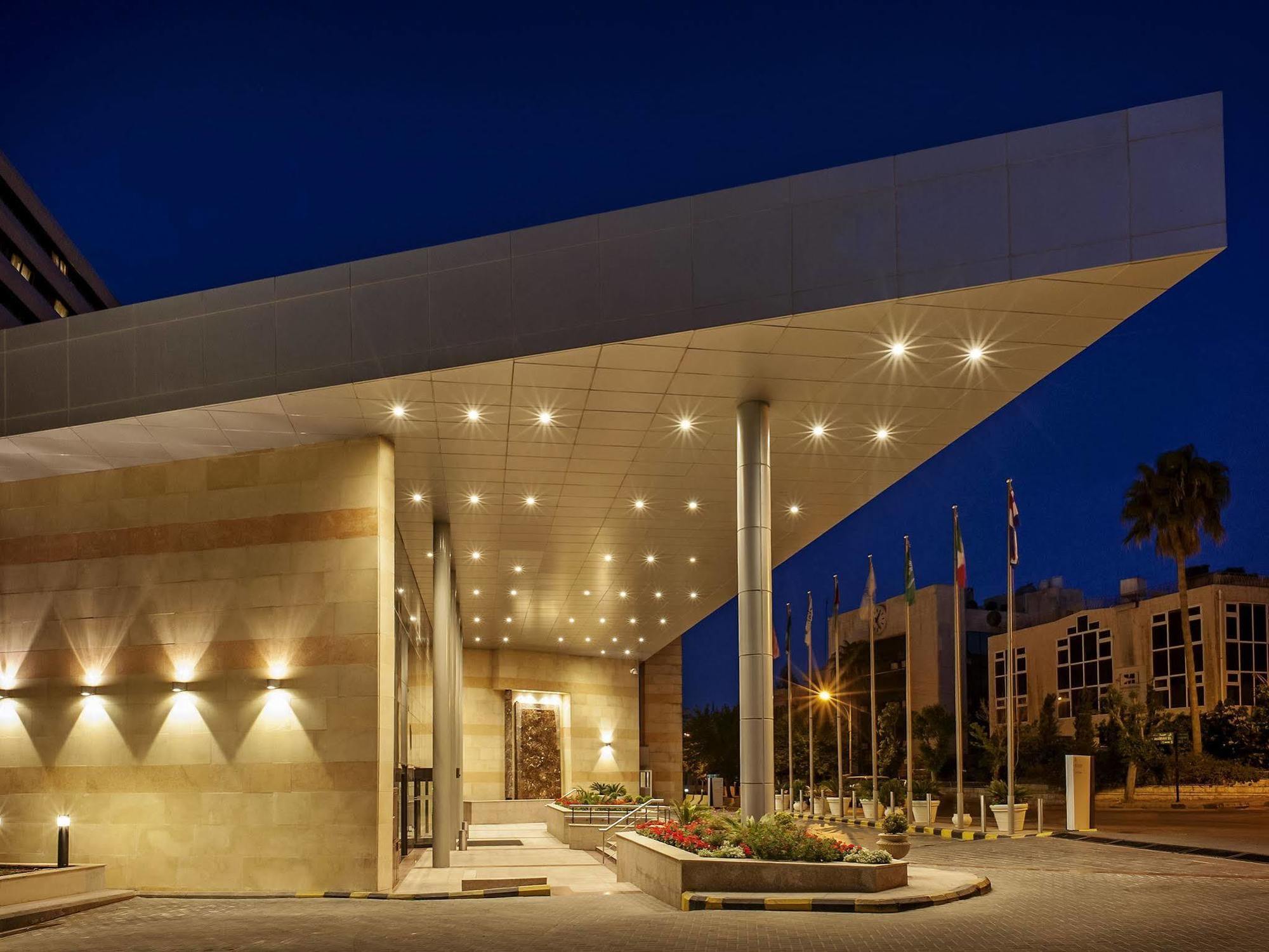 Le Grand Amman Managed By Accor Hotel Екстериор снимка